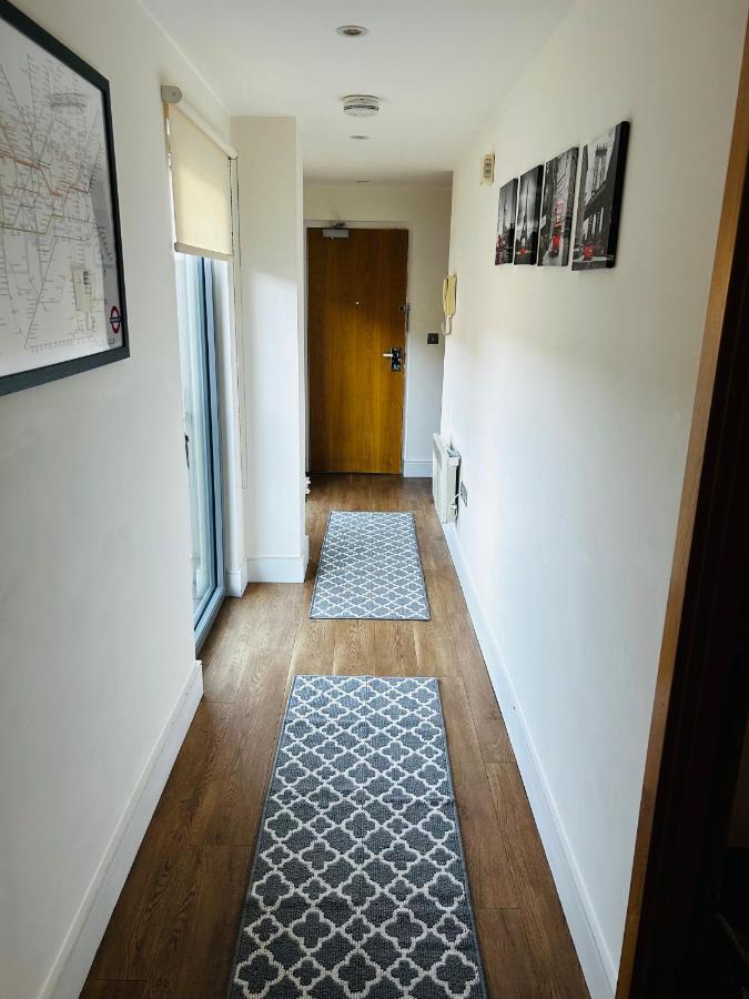Spacious 3-Bed 3-Bath Luxury Apartment With Balcony Hyde Park London Exteriör bild