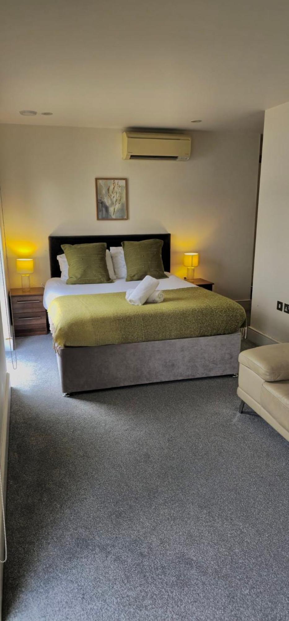 Spacious 3-Bed 3-Bath Luxury Apartment With Balcony Hyde Park London Exteriör bild