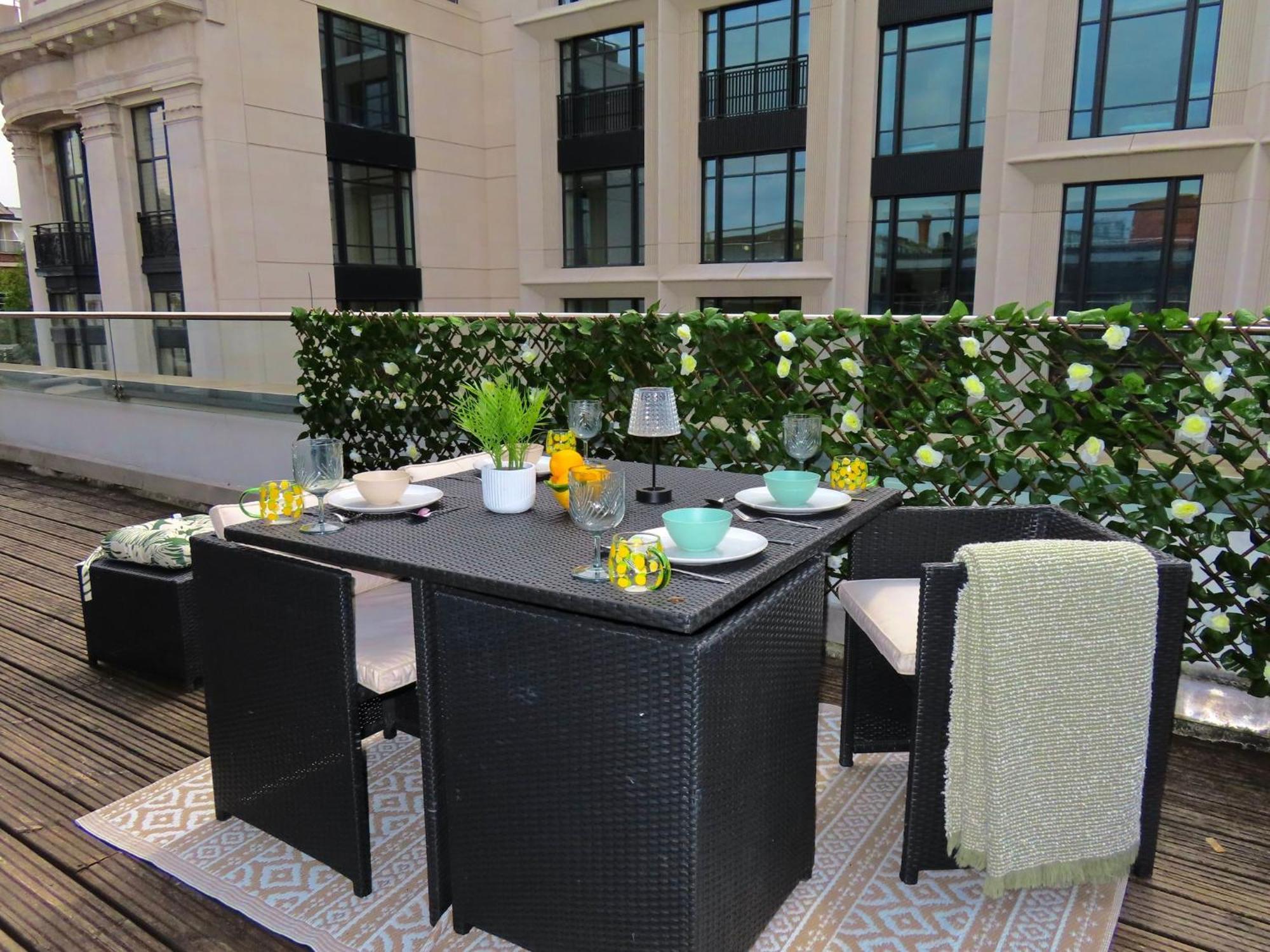 Spacious 3-Bed 3-Bath Luxury Apartment With Balcony Hyde Park London Exteriör bild