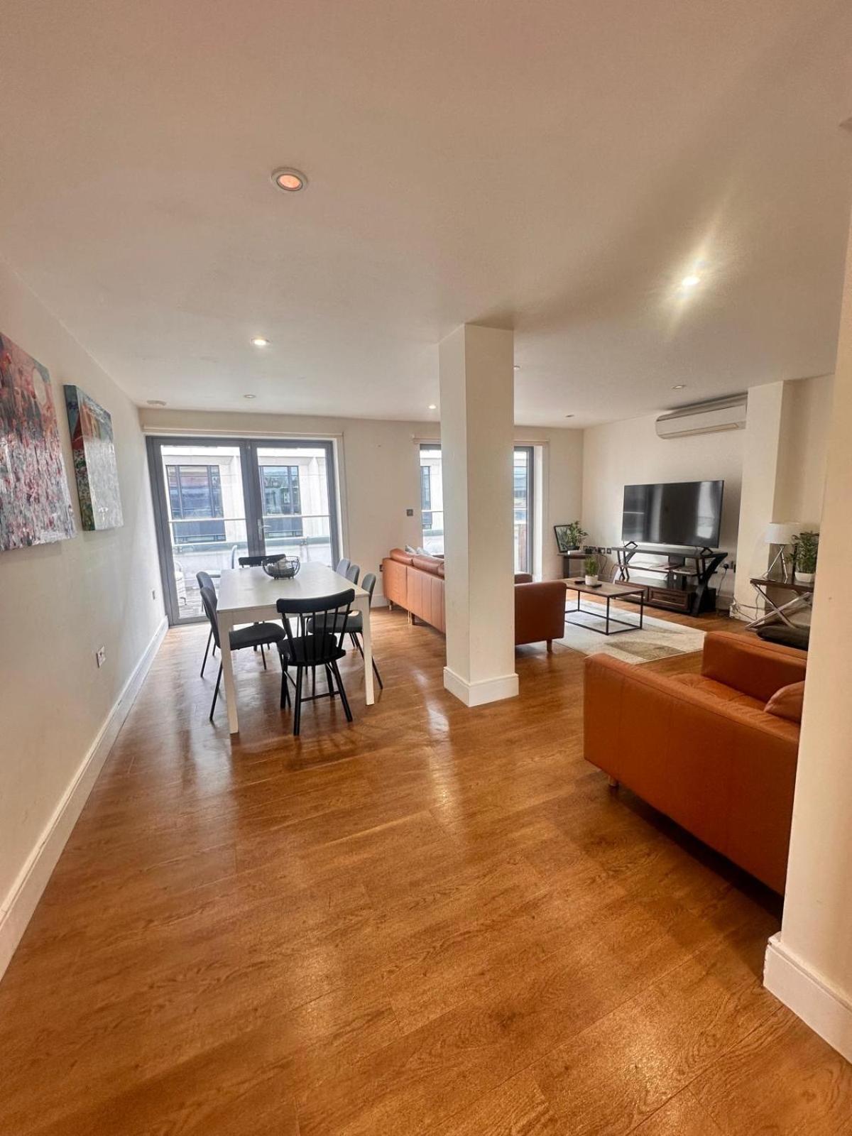 Spacious 3-Bed 3-Bath Luxury Apartment With Balcony Hyde Park London Exteriör bild